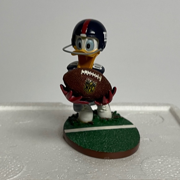 Hamilton Collection New York Giants Donald Duck Figure New NY Rare NFL - Picture 4 of 9